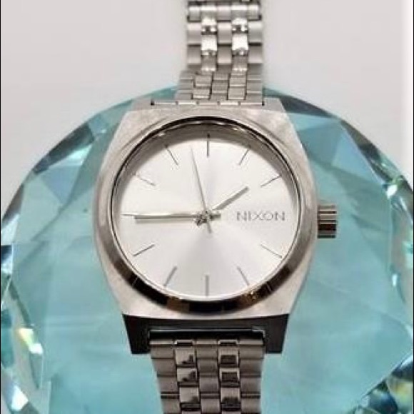 Nixon Happy Unisex Stainless Steel Silver Water Resistant Japan Quartz 161 Watch - Picture 2 of 10